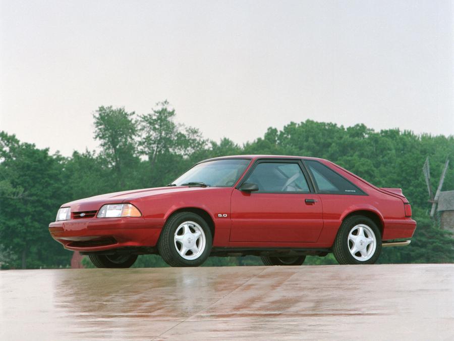  Ford Mustang GT 5.0 1987 года  (фото 8 из 14)
